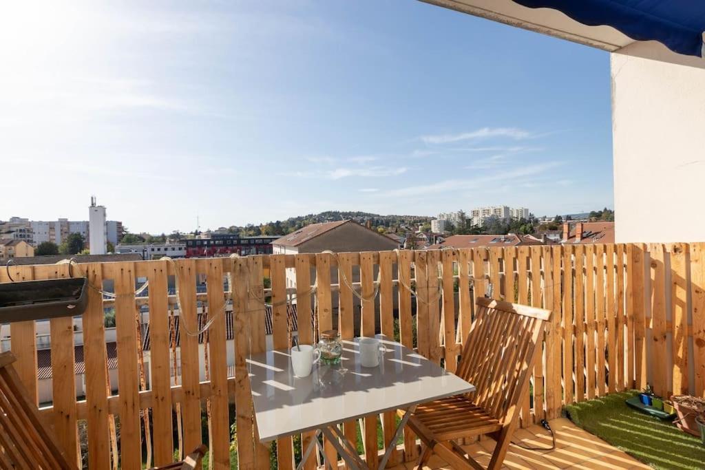 Cabana & Grand Appartement Cosy - Parking & Balcon Villefranche-sur-Saône Екстериор снимка