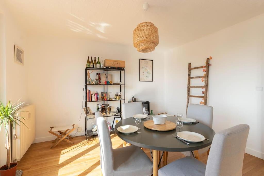 Cabana & Grand Appartement Cosy - Parking & Balcon Villefranche-sur-Saône Екстериор снимка
